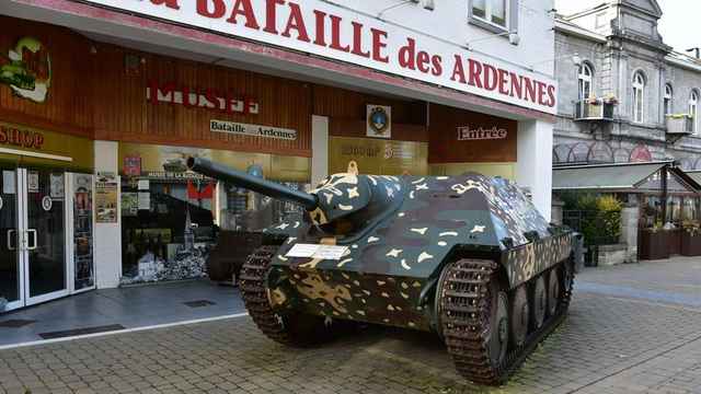 Musée de la Bataille des Ardennes i Rue Chamont
